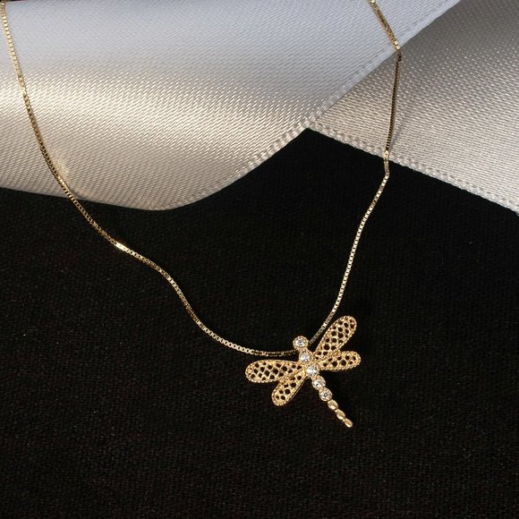 Solid 10K Gold Dragonfly Pendant Necklace Genuine Yellow Gold Dragonfly Charm - Picture 5 of 8